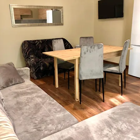 Oasis Valley Apartment