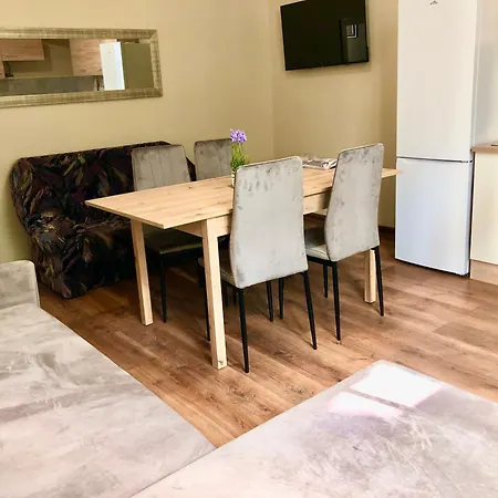 Oasis Valley Apartment