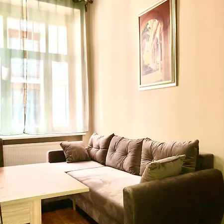 Oasis Valley Apartment
