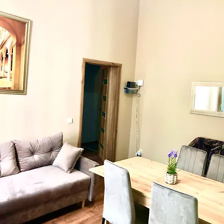 Oasis Valley Apartment *