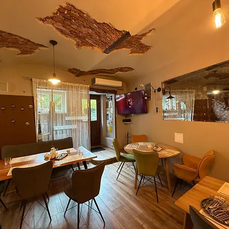 Oasis Valley 카를로비바리