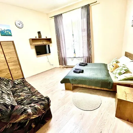 Oasis Valley Apartment