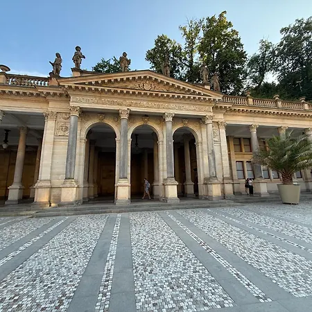 Oasis Valley Center Karlovy Vary